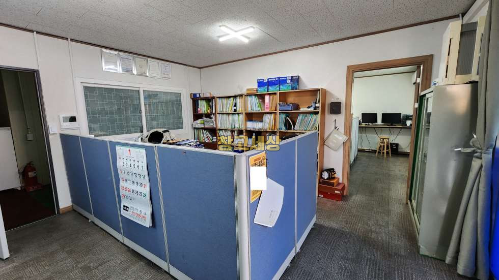 경기 파주시 파주읍 부곡리 대지617평(본필지510평+도로 107평)건물 총200평(100평2개동)공장시설/파주시 파주읍 부곡리/매매가 15억5000만원 매매 매물번호 10697 사진 14