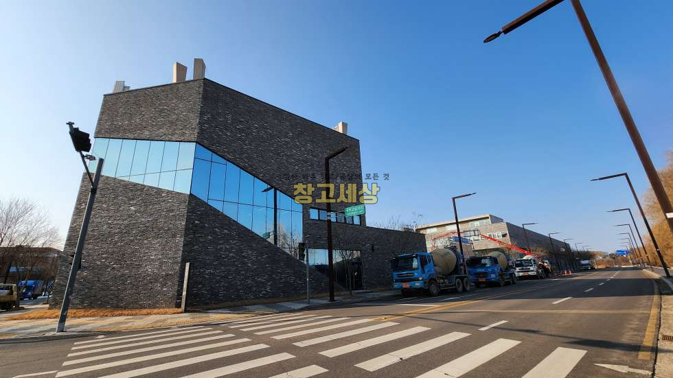 경기 파주시 신촌동 대지310평 건물565평(4개층)공장시설/파주시 신촌동/매매가 50억원 매매 매물번호 10698 사진 3