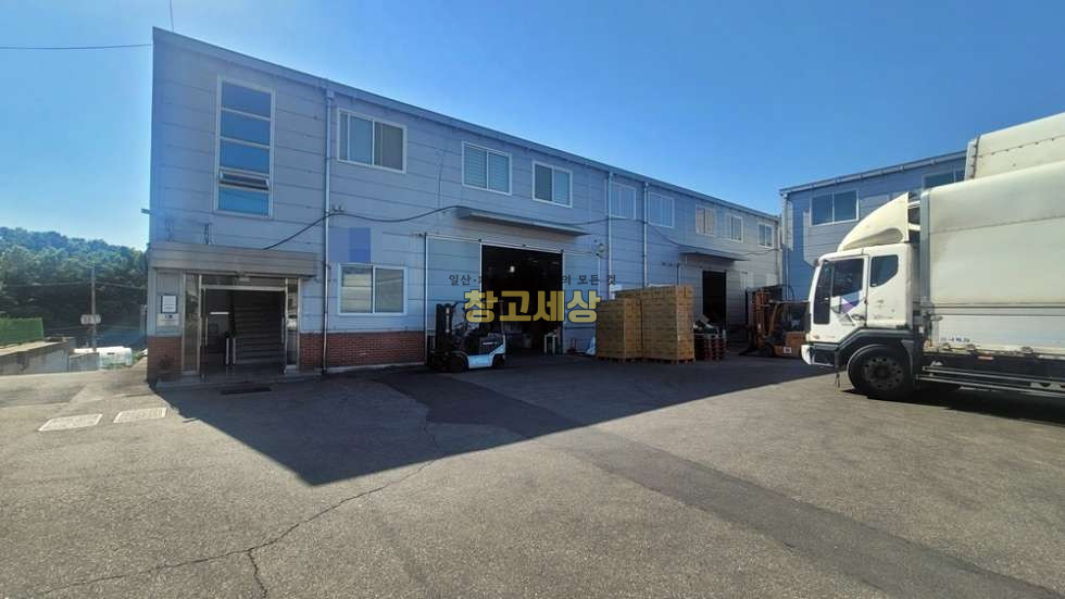 경기 파주시 조리읍 등원리 465평(1540㎡) / 공장 / 단독마당 / 전기200KW/ 복층사무실 / 츄레라OK 월세 매물번호 11294 사진 4