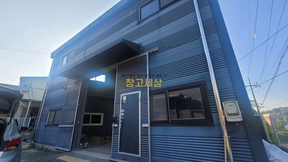 경기 고양일산동구 성석동 35평(113㎡) / 1종근생 / 복층사무실 / 전기18KW / 소형창고 / 빠른입주 월세 매물번호 10996 사진 3