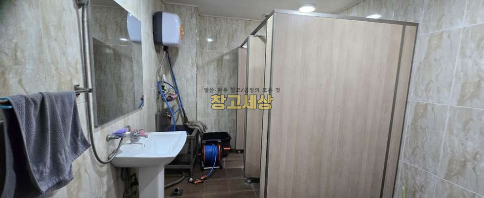 경기 고양일산서구 구산동 160평(527㎡) / 공장 / 단독전면마당 / 내부화장실/ 대형차량OK / 전기승압OK 월세 매물번호 11611 사진 9