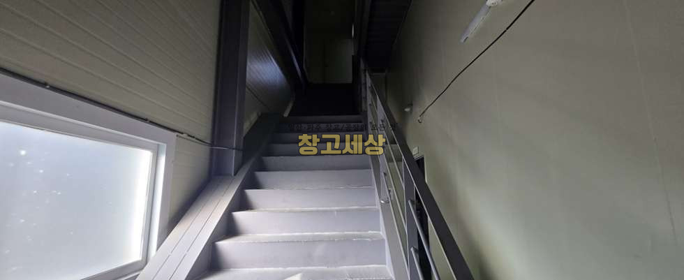 경기 파주시 산남동 110평(365㎡) / 2종제조 /대형공동마당/ 복층사무실/내부화장실/ 전기30키로/츄레라OK 월세 매물번호 11828 사진 8
