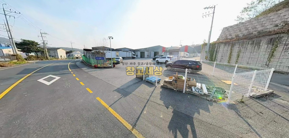경기 파주시 파주읍 부곡리 180평(596㎡) / 공장 /전면마당/ 2차선도로접/ 내부화장실/ 츄레라OK 매매 매물번호 10460 사진 2