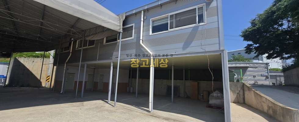 경기 파주시 하지석동 266평(882㎡) / 공장 /단독마당/ 동간연결/사무동별도/고압전기600KW/츄레라OK 월세 매물번호 11883 사진 3