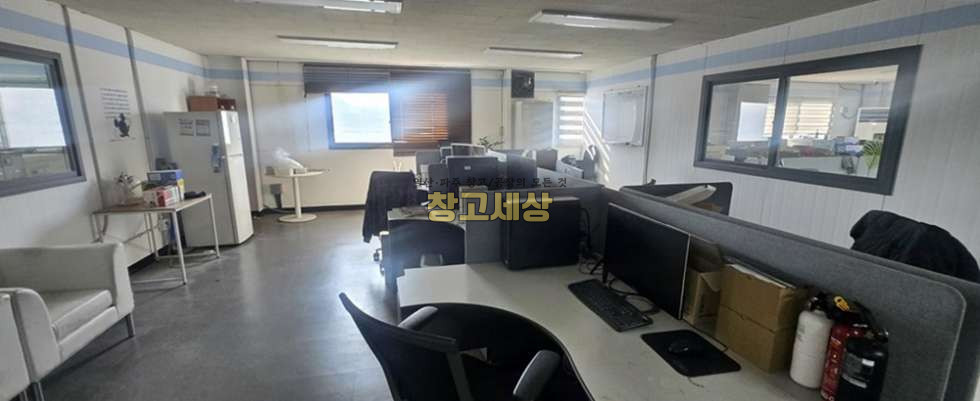경기 고양일산동구 장항동 장항동 공장임대 180평/전면마당/ 주차좋음/화물리프트/전기100키로/사무실별도/ 츄레라OK 월세 매물번호 11904 사진 6