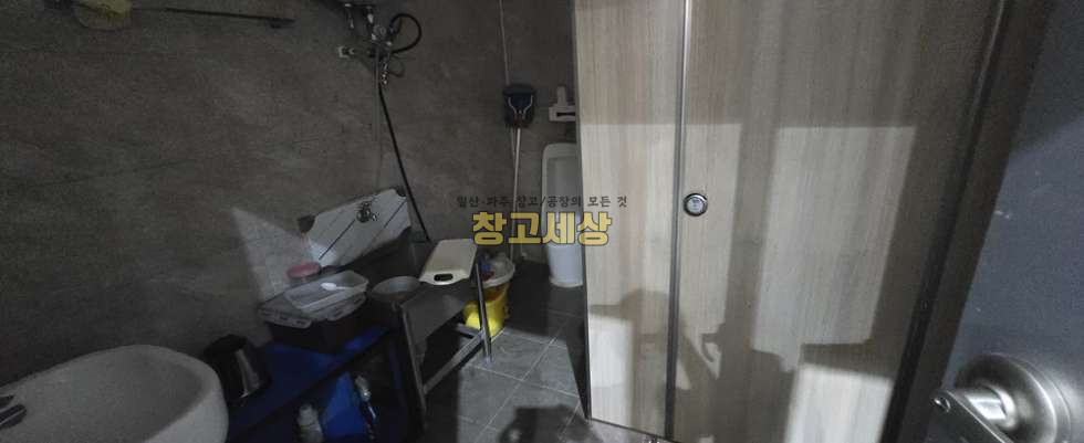 경기 파주시 월롱면 영태리 영태리 공장임대 293평(970㎡) / 공장 / 대형공동마당 / 통건물/ 가설천막/내부화장실/ 전기15kw/ 츄레라OK 월세 매물번호 11913 사진 5