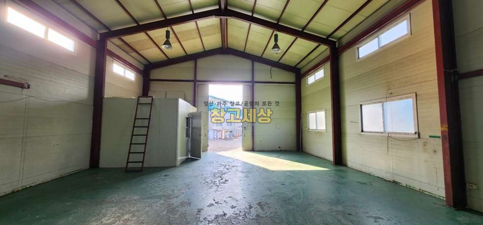경기 고양일산서구 가좌동 38평(127㎡) / 2종제조 /전면마당/ 내부사무실/외부화장실/ 2.5톤OK 월세 매물번호 11893 사진 2