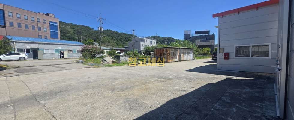 경기 고양일산서구 가좌동 106평(351㎡) / 창고시설 /넓은마당/ 리모델링/외부화장실/ 츄레라OK 월세 매물번호 11932 사진 5