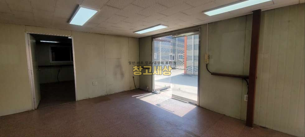 경기 고양일산서구 덕이동 54평(180㎡) / 1종근생 /내부사무실/인테리어/ 외부화장실/ 5톤OK 월세 매물번호 11943 사진 13