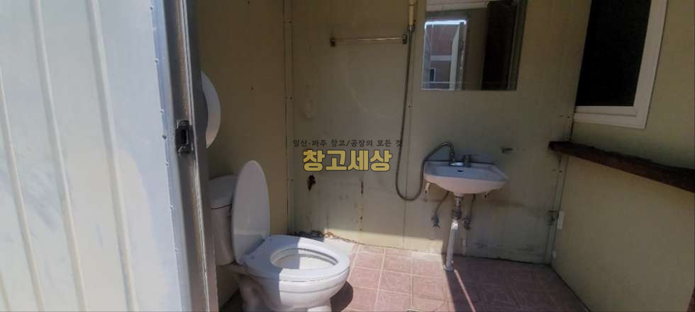 경기 고양일산서구 덕이동 54평(180㎡) / 1종근생 /내부사무실/인테리어/ 외부화장실/ 5톤OK 월세 매물번호 11943 사진 17