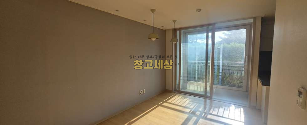 경기 파주시 문발동 564 1동 전용47평(156㎡)/타운하우스/복층구조/근린공원/대중교통/바로입주 월세 매물번호 11950 사진 4