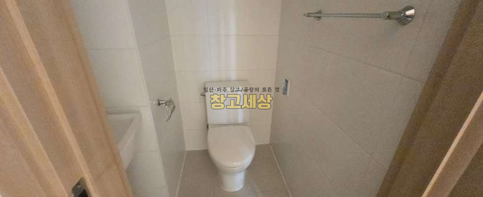 경기 파주시 문발동 564 1동 전용47평(156㎡)/타운하우스/복층구조/근린공원/대중교통/바로입주 월세 매물번호 11950 사진 8
