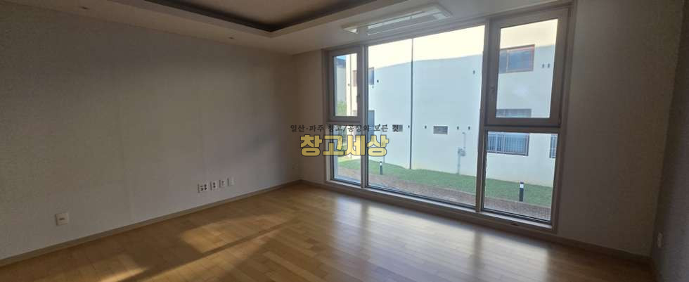 경기 파주시 문발동 564 1동 전용47평(156㎡)/타운하우스/복층구조/근린공원/대중교통/바로입주 월세 매물번호 11950 사진 9