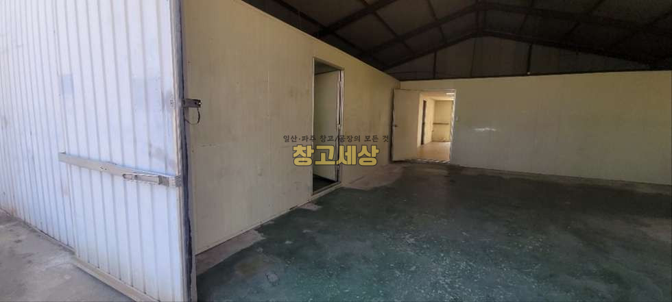 경기 고양일산서구 덕이동 덕이동 창고임대 54평(180㎡) / 1종근생 /내부사무실/인테리어/ 외부화장실/ 5톤OK 월세 매물번호 11943 사진 2