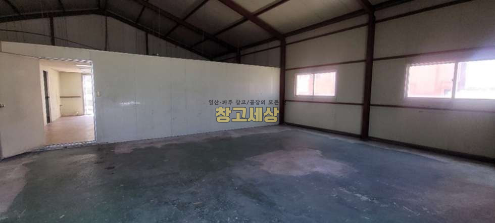 경기 고양일산서구 덕이동 덕이동 창고임대 54평(180㎡) / 1종근생 /내부사무실/인테리어/ 외부화장실/ 5톤OK 월세 매물번호 11943 사진 3