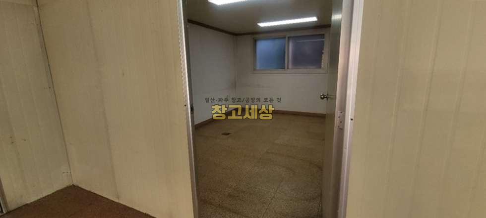 경기 고양일산서구 덕이동 덕이동 창고임대 54평(180㎡) / 1종근생 /내부사무실/인테리어/ 외부화장실/ 5톤OK 월세 매물번호 11943 사진 14