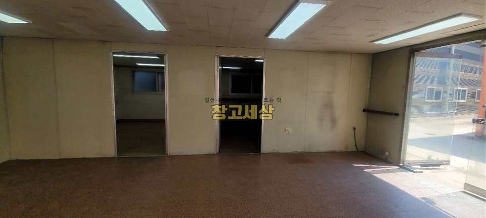경기 고양일산서구 덕이동 덕이동 창고임대 54평(180㎡) / 1종근생 /내부사무실/인테리어/ 외부화장실/ 5톤OK 월세 매물번호 11943 사진 15