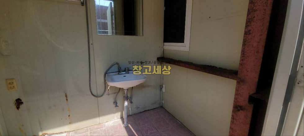 경기 고양일산서구 덕이동 덕이동 창고임대 54평(180㎡) / 1종근생 /내부사무실/인테리어/ 외부화장실/ 5톤OK 월세 매물번호 11943 사진 16