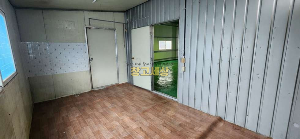 경기 고양일산서구 가좌동 84평(279㎡) / 제조 /도로접/ 내부사무실/ 내부화장실/대형차량OK 월세 매물번호 10747 사진 6